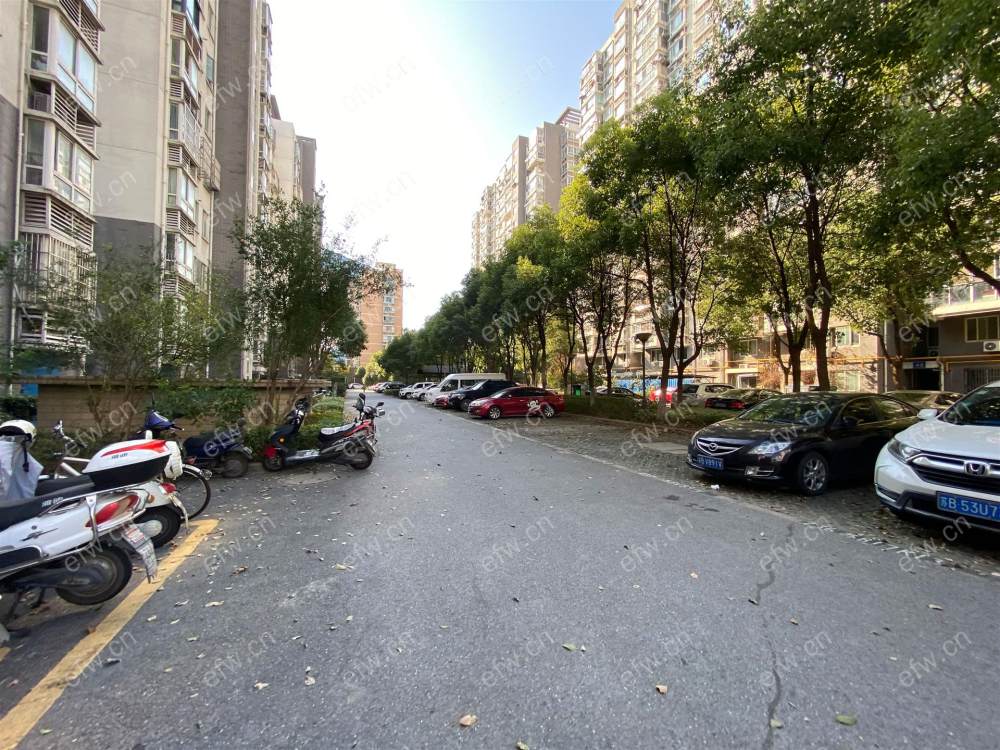 湖滨南苑 年轻时尚,3居室,观景房,落地大飘窗,采光视野一流