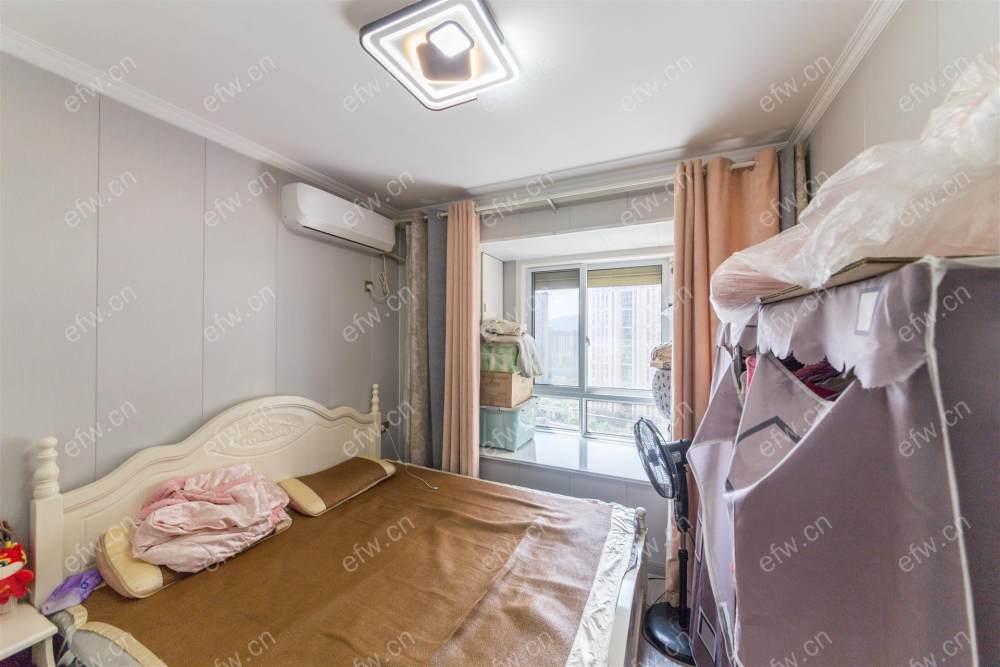 自住精装两室两厅一卫