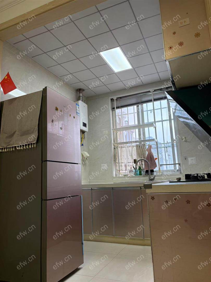 翠云新村 茂业地铁口 精装2室1厅  拎