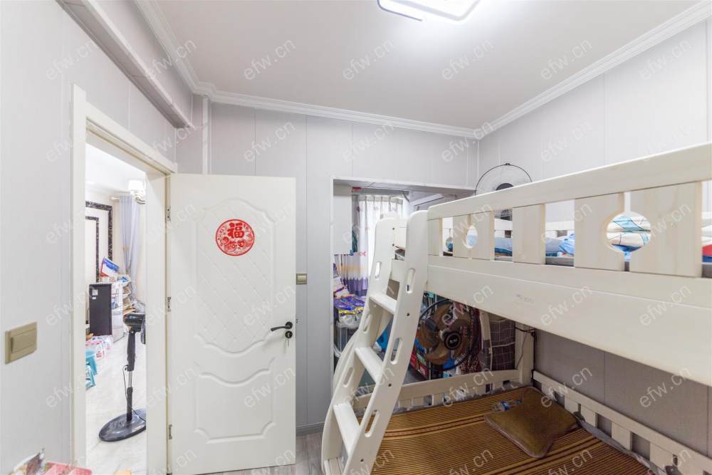 自住精装两室两厅一卫