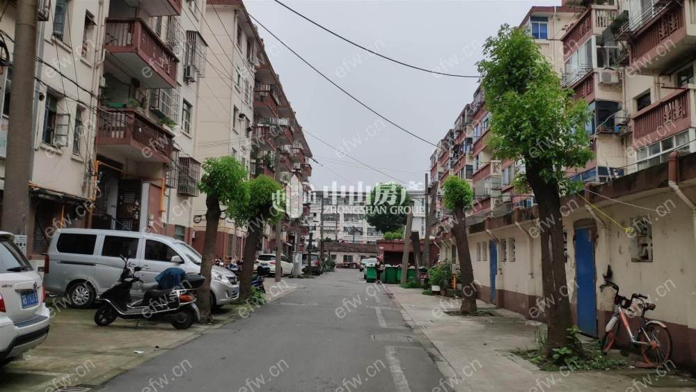 石利新村 难得一见的精装小户型,总价低,朝向好！