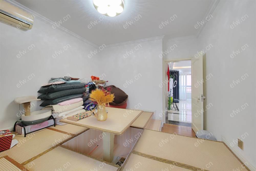 塔影景苑 地铁房 三室两厅两卫 诚心出售 拎包入住