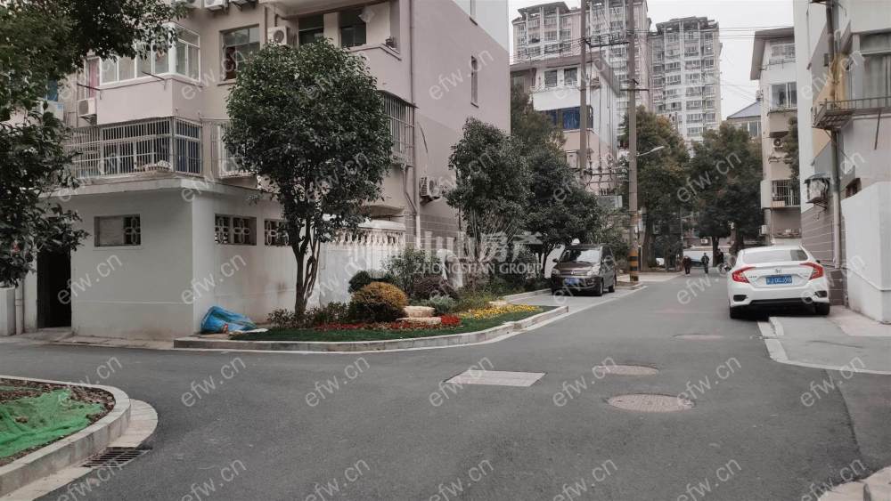塔影一村 3室2厅，双开门院子，全新精装修3房+双院。