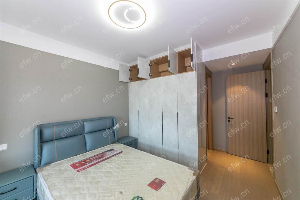 room房豪装拎包即住,village尽享优雅品质,多重阳台+飘窗