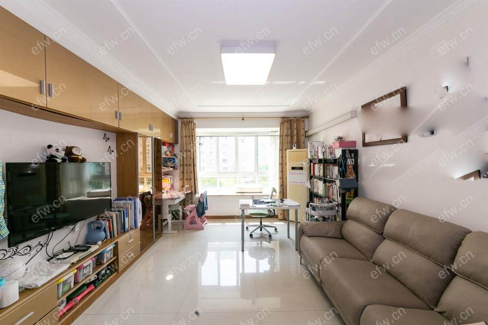 village位置好，环境优雅，area平米精装room房