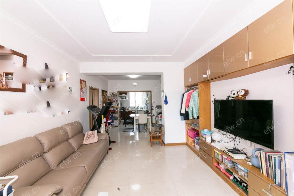 village位置好，环境优雅，area平米精装room房