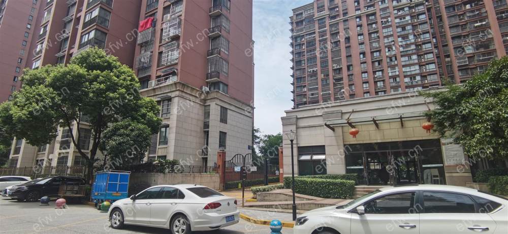 绿地世纪城三期 年轻时尚,3居室,观景房