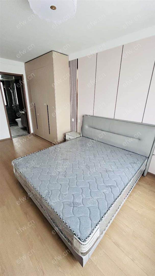 精装3房，全新家具 看中可谈.......