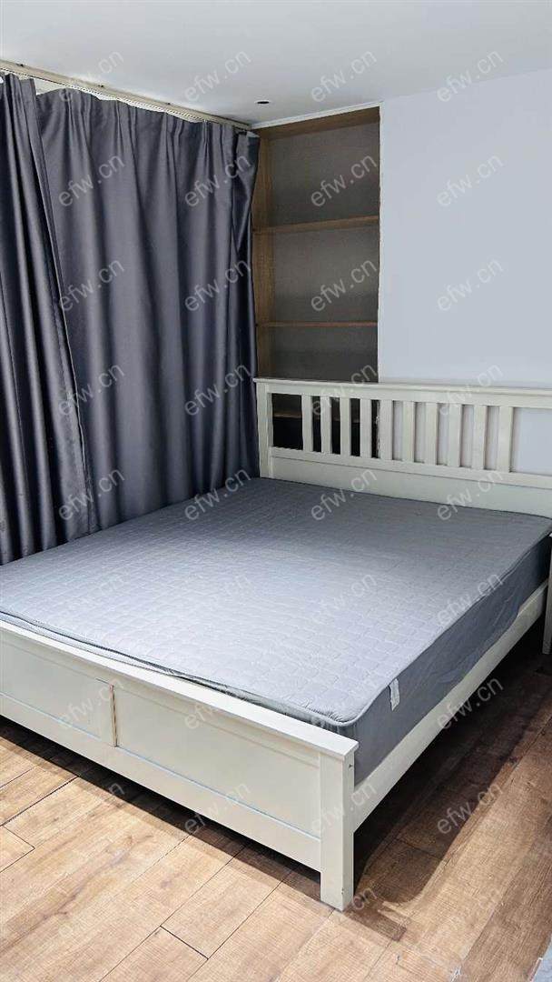 带阳光房 面积很大 随时入住 看房
