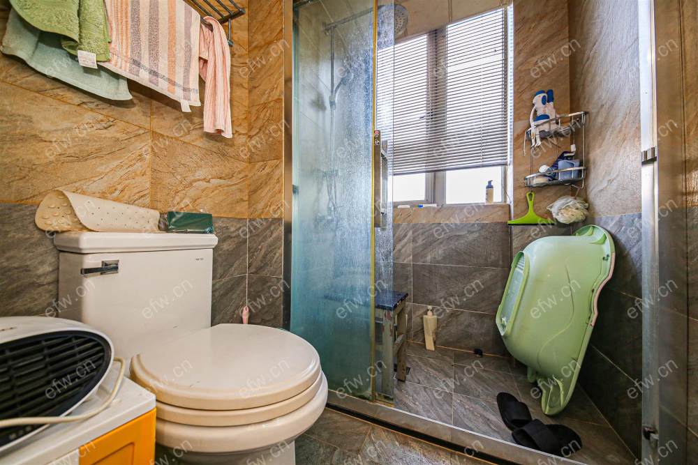 蔚蓝观邸 自住结婚装修 诚心出售
