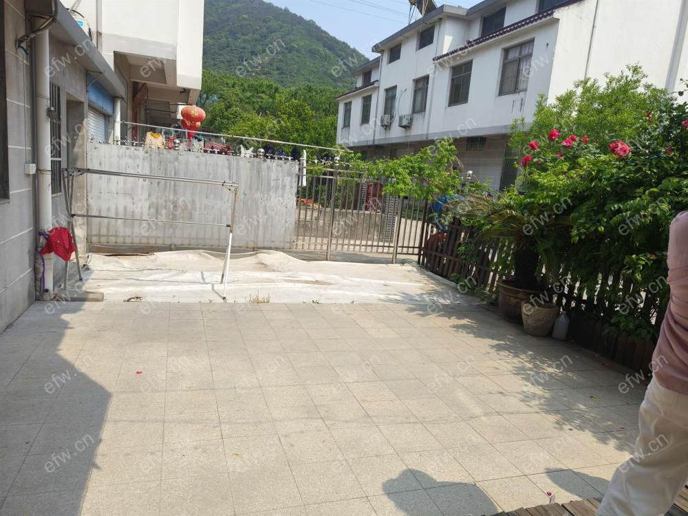 房东出租设施齐可以直接开民宿