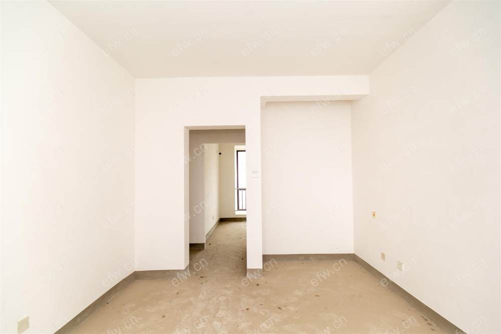 中建溪岸观邸 毛坯2房 楼层好 看中可谈