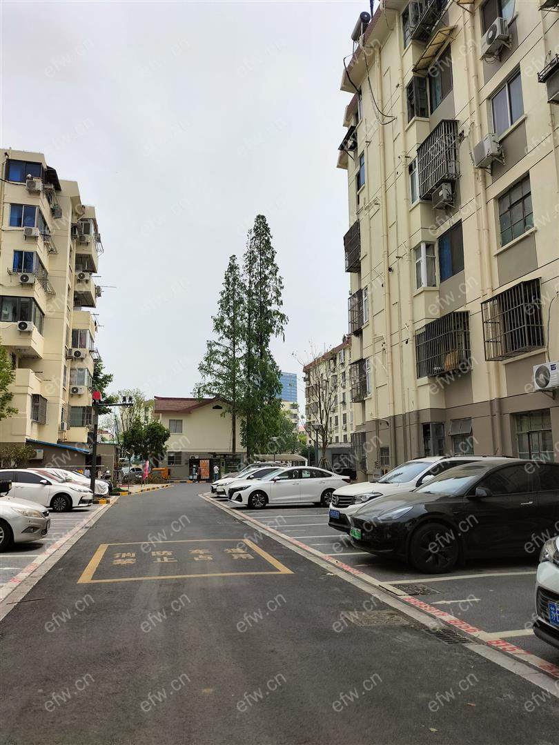 近六中沁园新村3楼精装设齐拎包住有钥匙