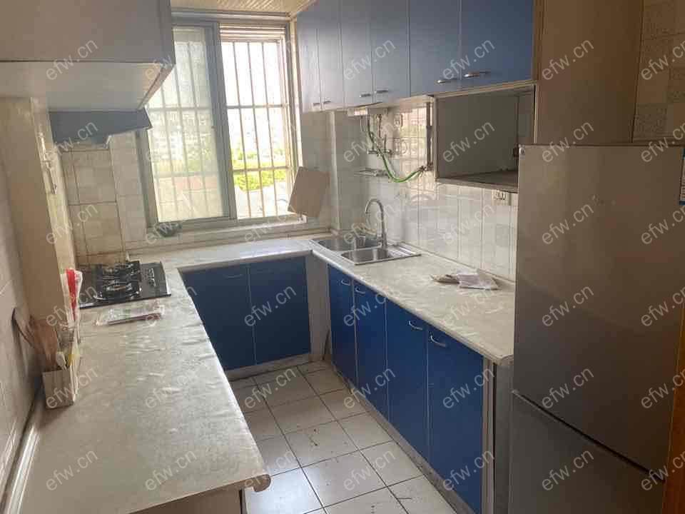轻院小区精装3室  随时看房 拎包入住