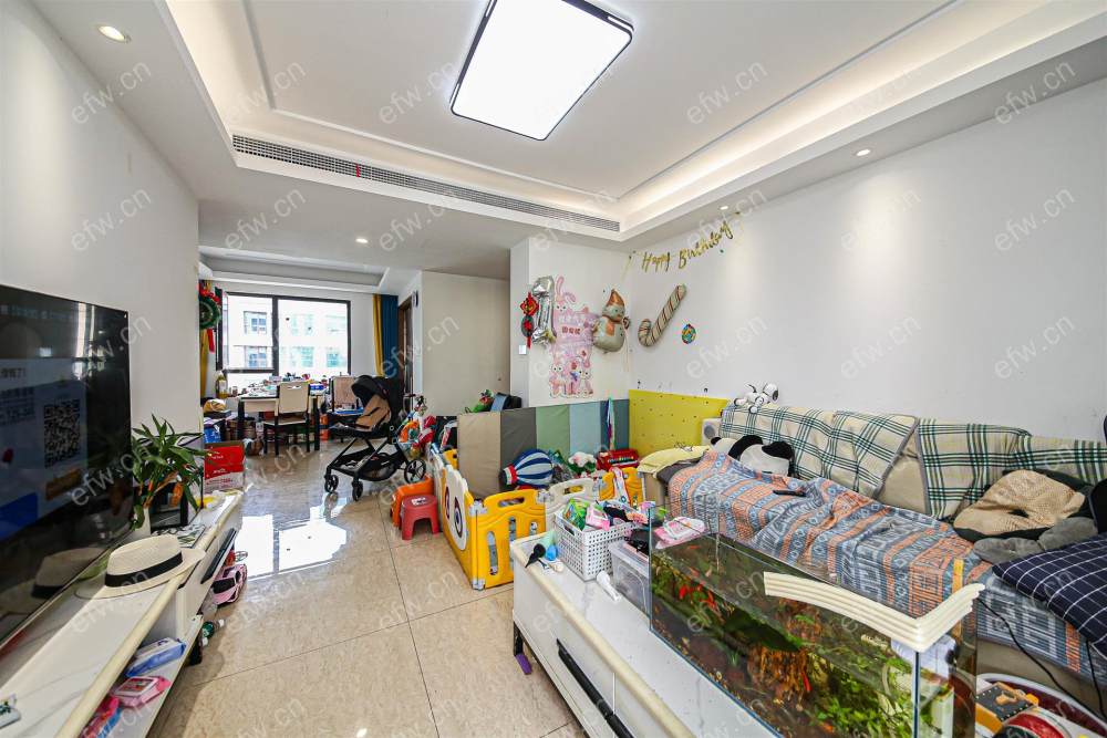 圆融广场（融禾花苑）  精装3房 近地铁口  房东诚售