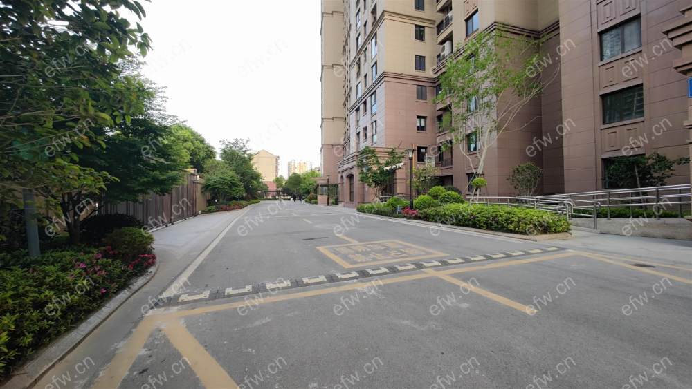 东亭自住精装三房出售