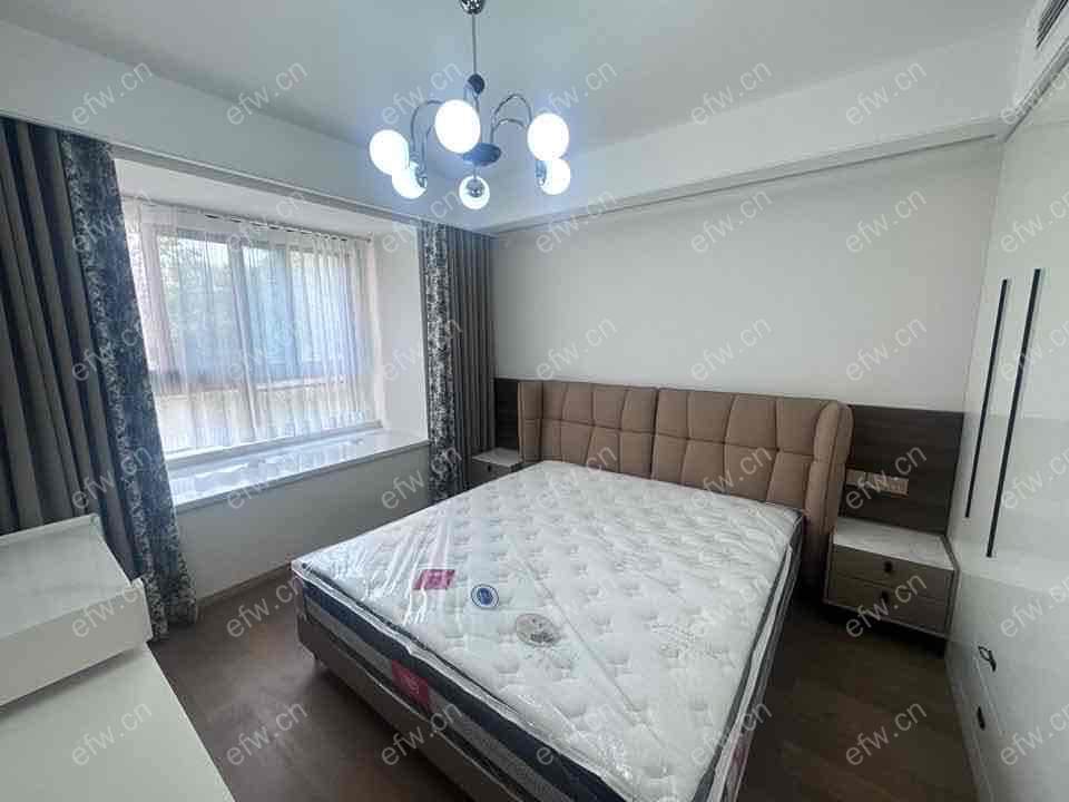 中梁中奥溪涧堂精装3室  随时看房 拎包入住