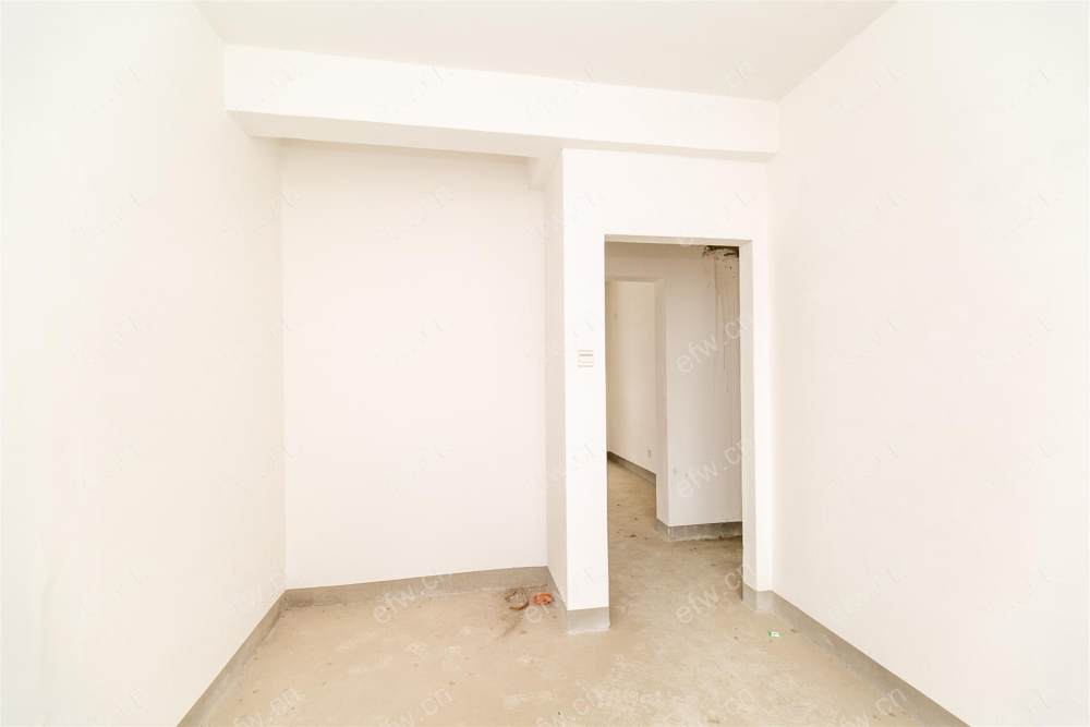 中建溪岸观邸 毛坯2房 楼层好 看中可谈