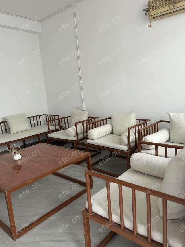文隆里 精装4室 东西都可以配齐