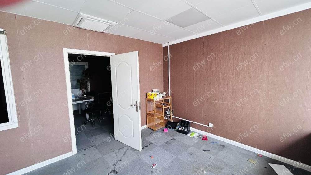 财富大厦办公搂全装带空调，办公家具