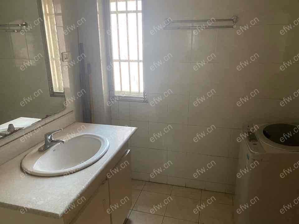 轻院小区精装3室  随时看房 拎包入住