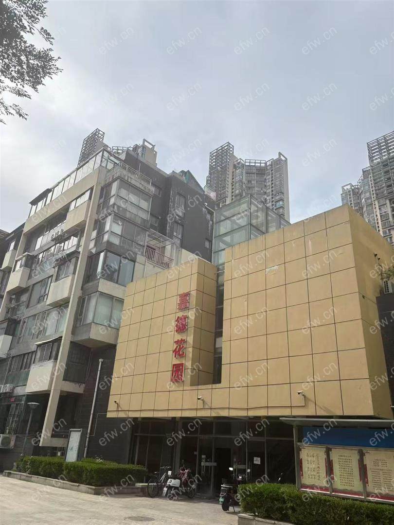 5房豪装拎包即住,嘉德花园尽享优雅品质,多重阳台+飘窗