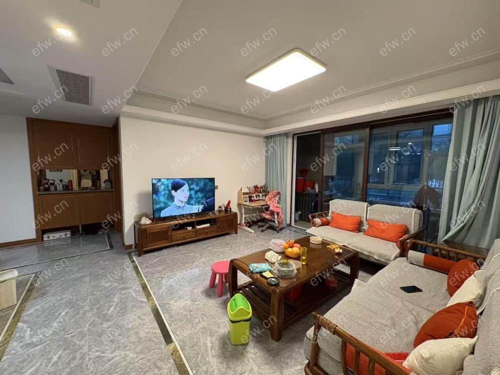 出售 房东三月份过来