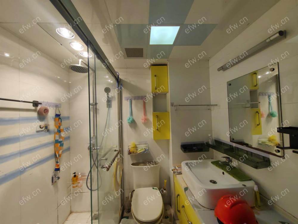 奥林花园A区     精装2室2厅