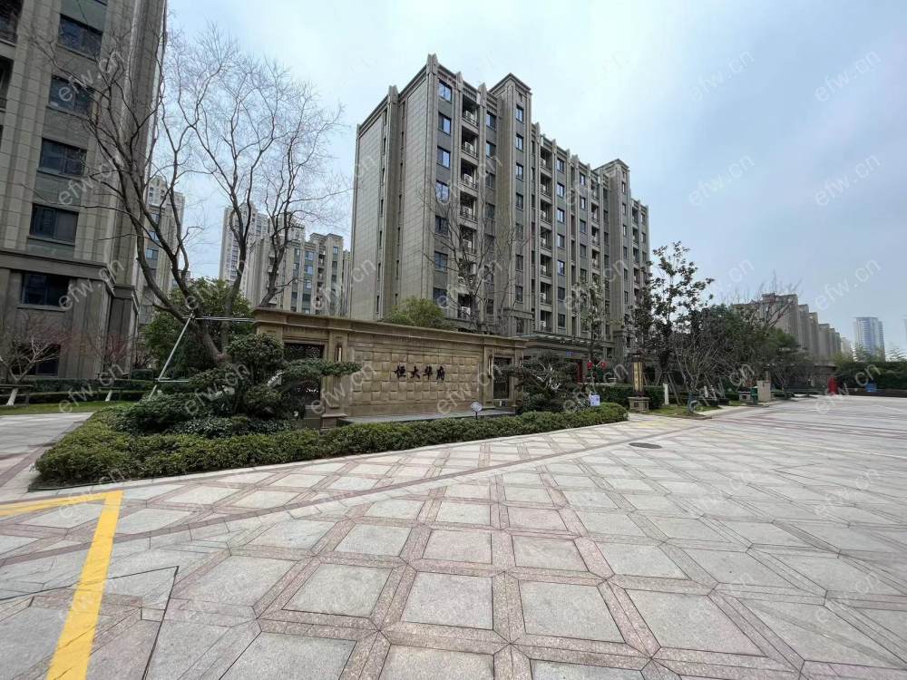 经典4房 东边户 全明 精装