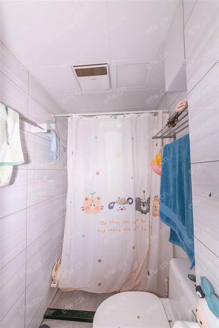 德兴巷 非顶楼 精装2房  现在1年级