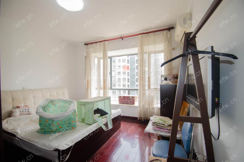 3房豪装拎包即住,金色江南二期(颐景花园)尽享优雅品质,多重阳台+飘窗