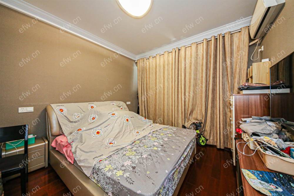蔚蓝观邸 自住结婚装修 诚心出售