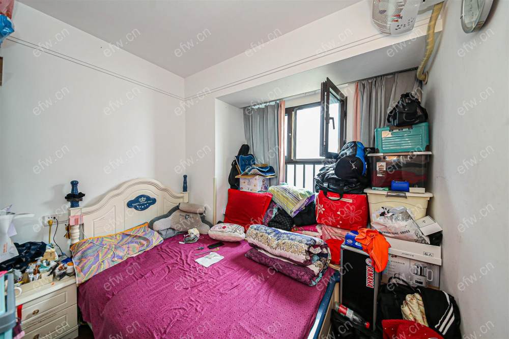 圆融广场（融禾花苑）  精装3房 近地铁口  房东诚售