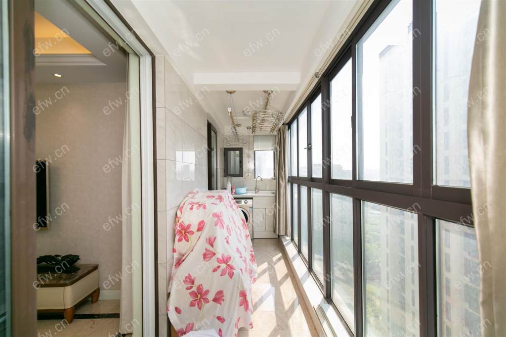 自住精装修 空调 墙暖 拎包入住 视野开阔 看房方便
