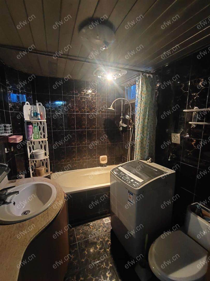 景秀苑精装3室  随时看房 拎包入住