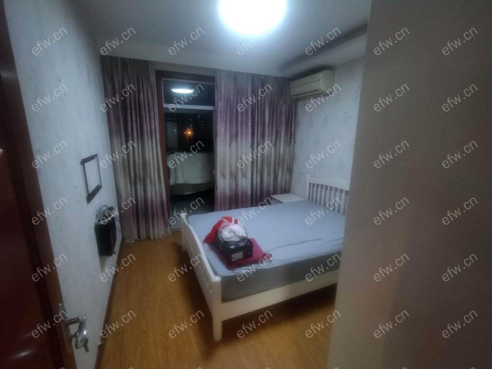清扬路地铁口，房东次出租设施齐全拎包入住
