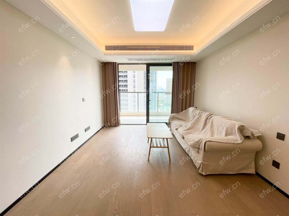 万科青藤 龙湖天街筹建中  近地铁 次新小区