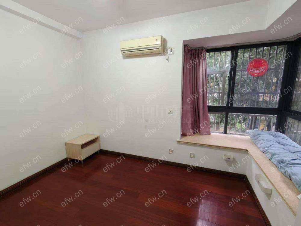 精装大四房 看房提前联系