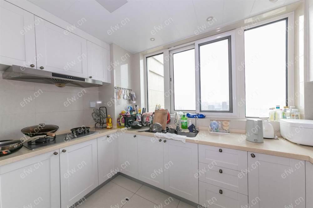 婚装全明东边户3房,融创运河壹号府 格局工整合理