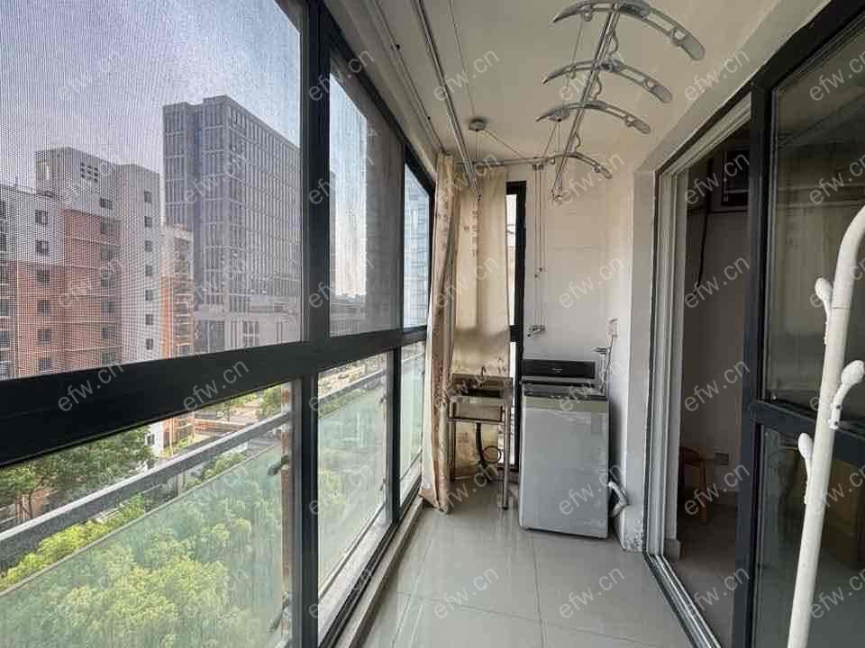 鸿桥苑 精装三房 中间楼层