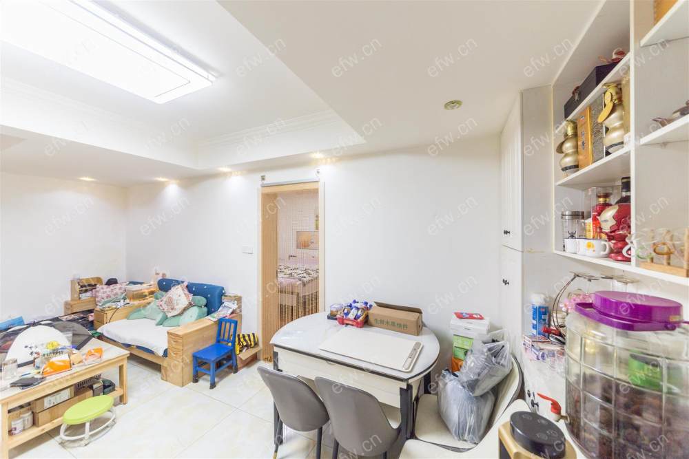 婚装全明东边户2房,惠峰新村 格局工整合理