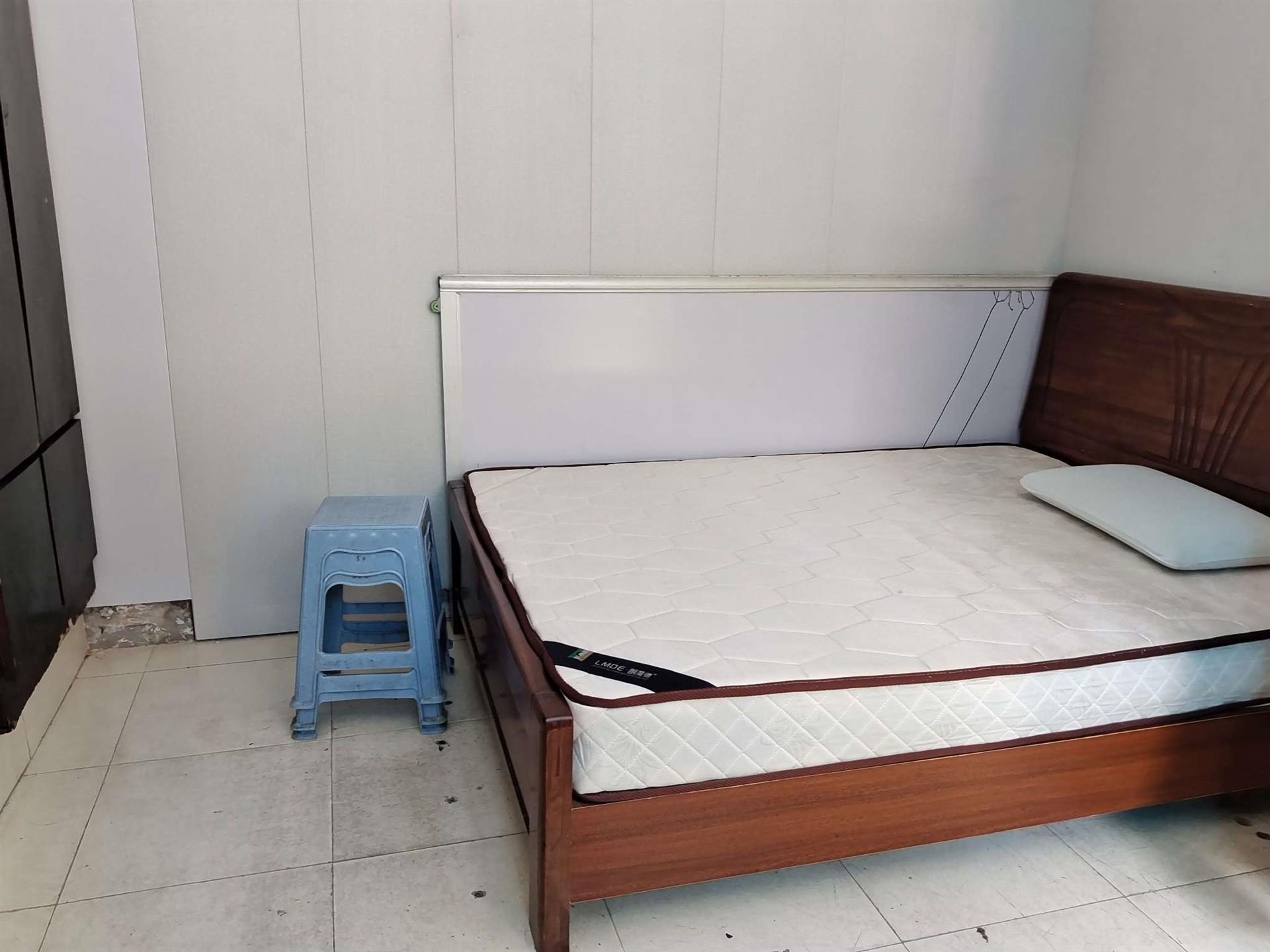 刘潭三村 4室2厅