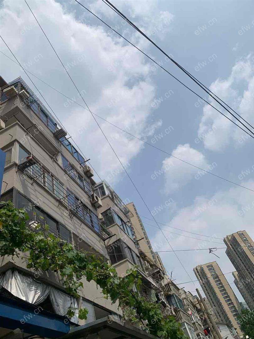 建设新村单间