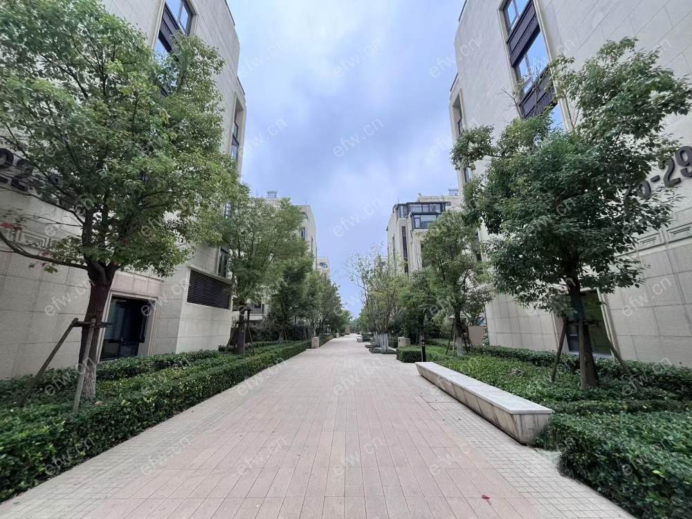 中叠毛坯