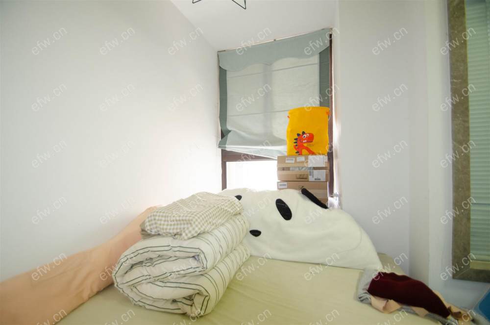 西水东地铁口精装两房诚心出