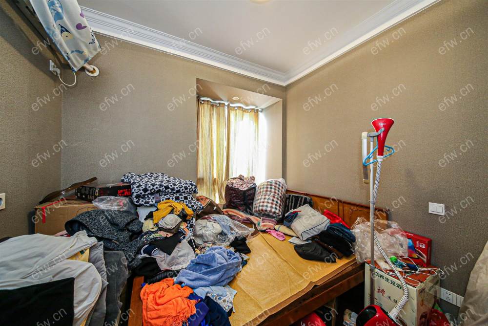 蔚蓝观邸 自住结婚装修 诚心出售