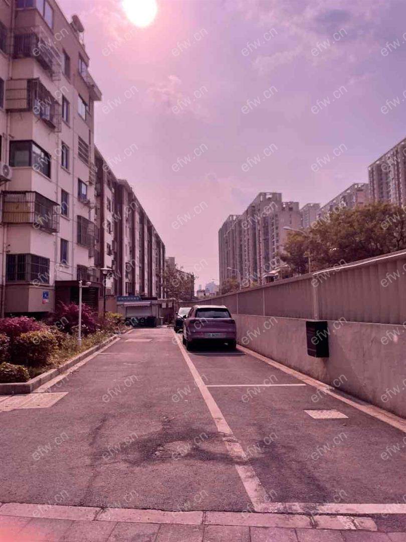 震泽一村 三房两厅出租