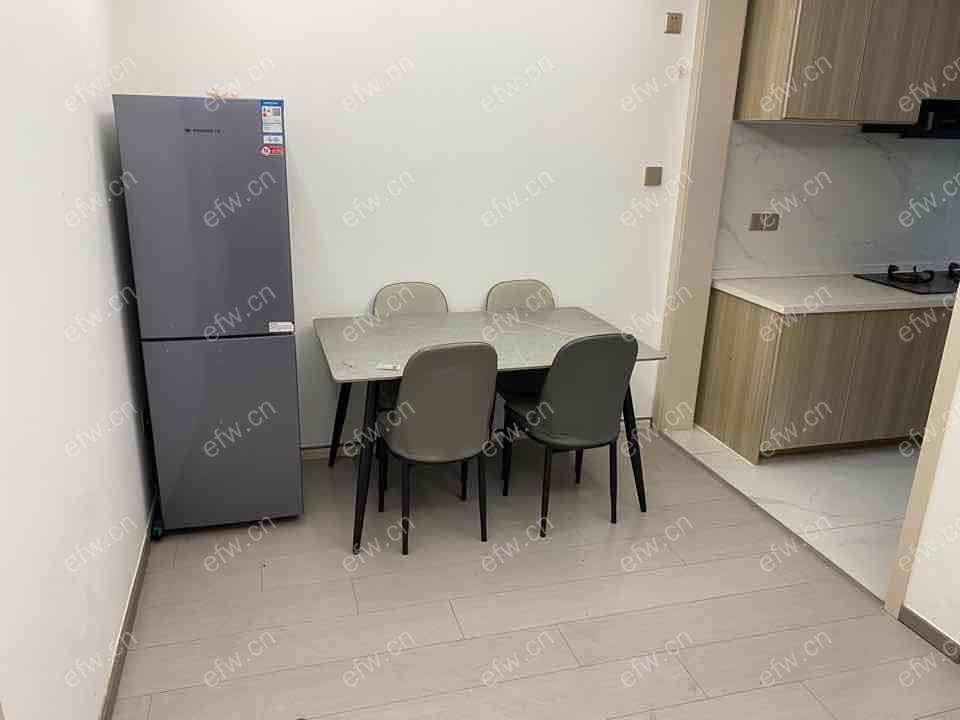 五河新村 2室1厅 全新精装朝南两房 出租