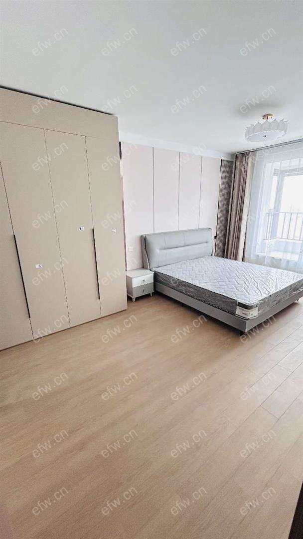 精装3房，全新家具 看中可谈.......