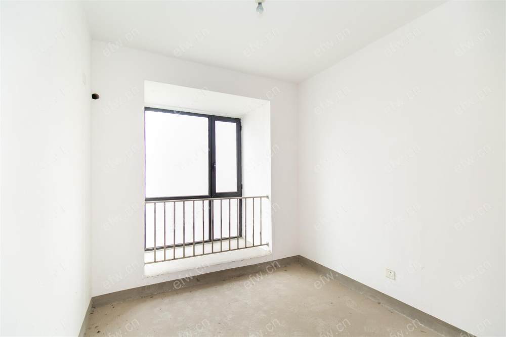 中建溪岸观邸 毛坯2房 楼层好 看中可谈